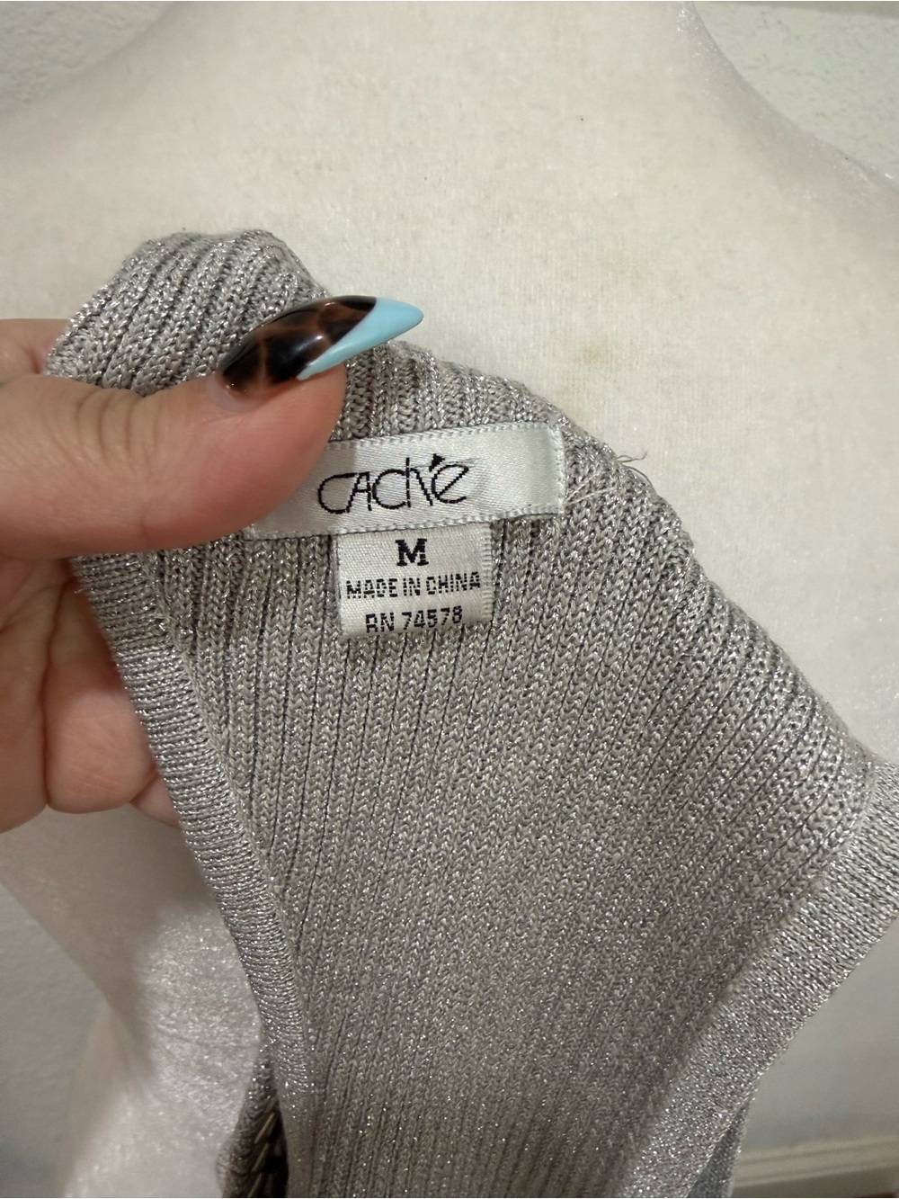 Vintage Cache Sleeveless Pearl-Embellished Metallic Knit Top - Gray - Picture 6 of 6